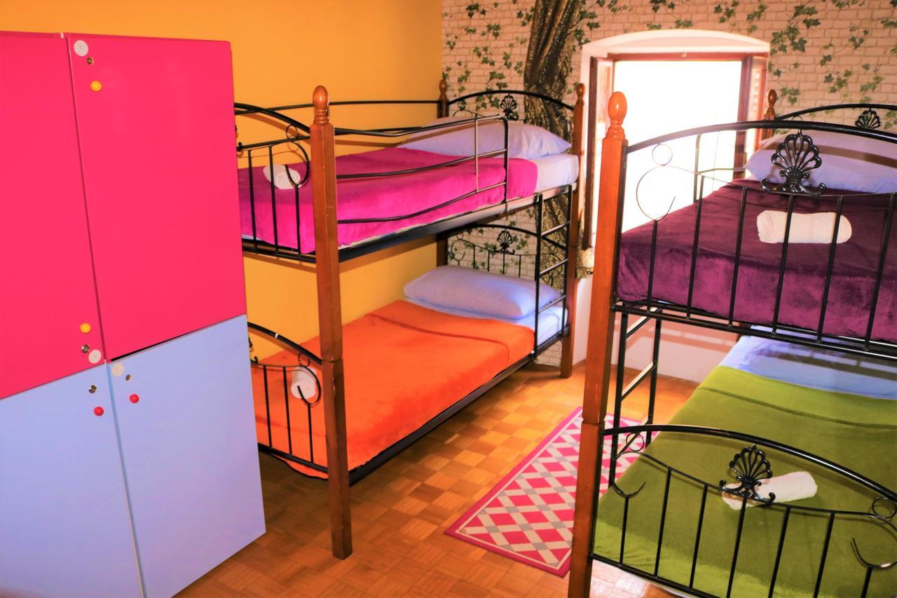 Hostel Alma 2 Poreč Zewnętrze zdjęcie